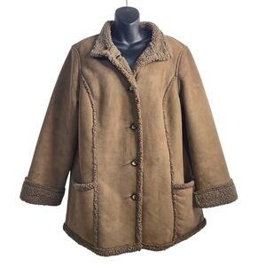 L.L. Bean Women's Brown Faux Suede/Sherpa Button Coat Size Large